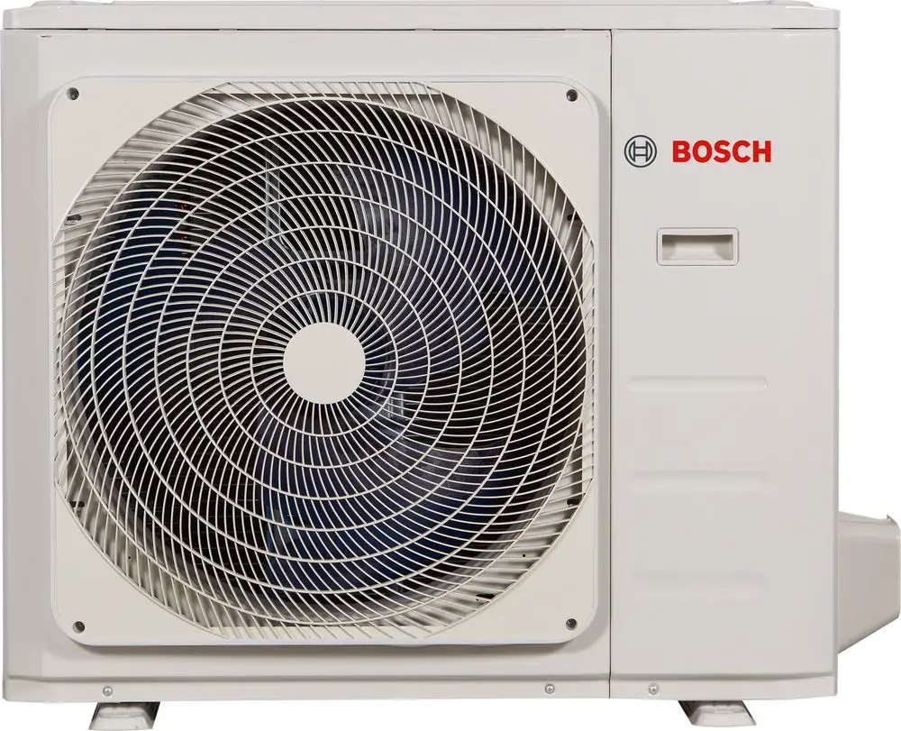 Multisplit Außeneinheit von Bosch mit großem Lüftergitter und luftdichtem Gehäuse. Die Einheit ist in einem neutralen Farbton gehalten und für die Montage im Außenbereich geeignet.